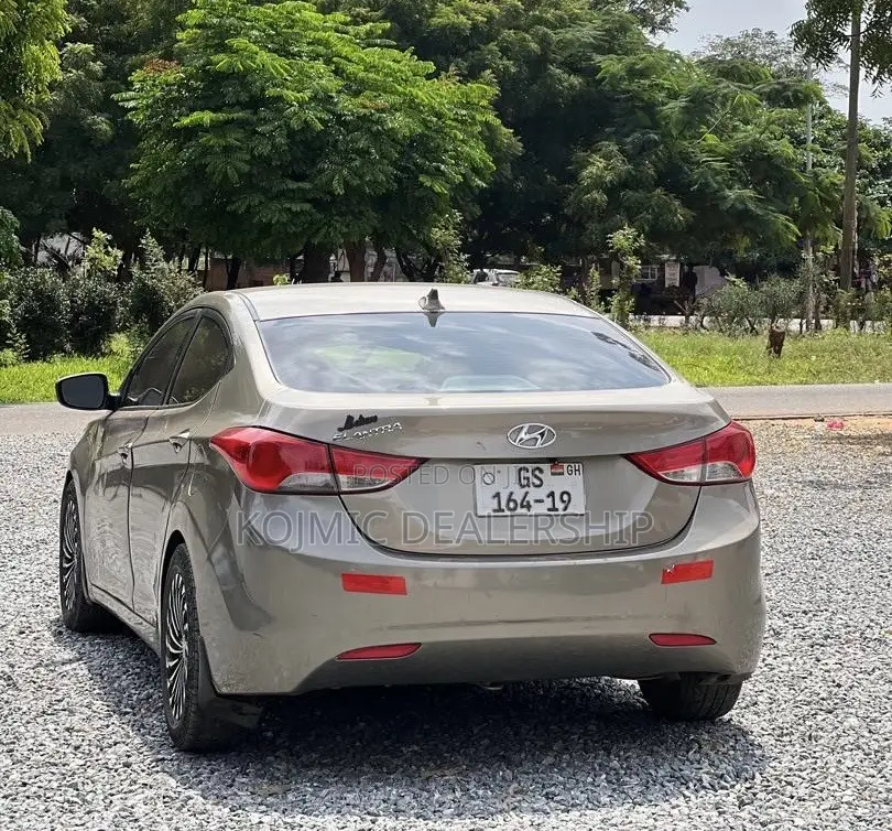 Hyundai Elantra 2014 Brown