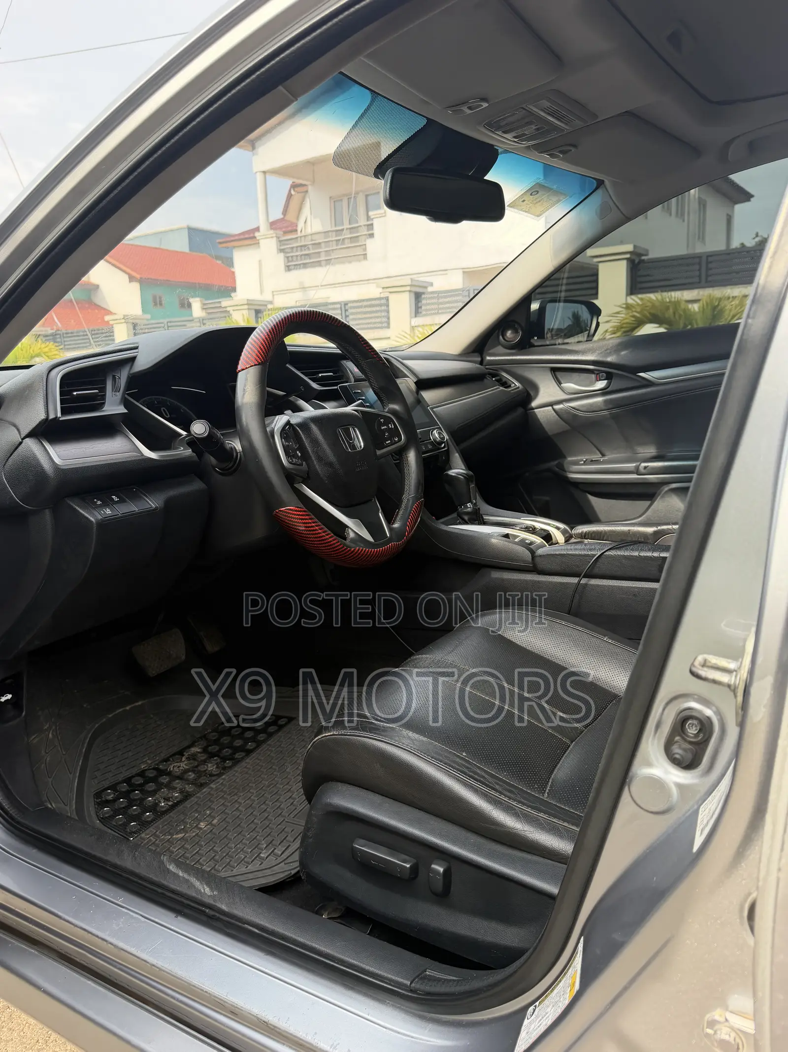 Honda Civic Touring 4dr Sedan (1.5L 4cyl) 2017 Silver