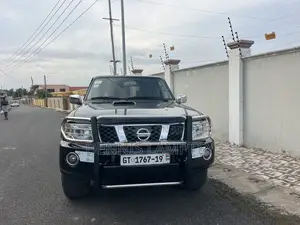 Nissan Patrol 2016 Black