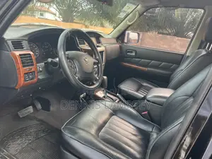 Nissan Patrol 2016 Black