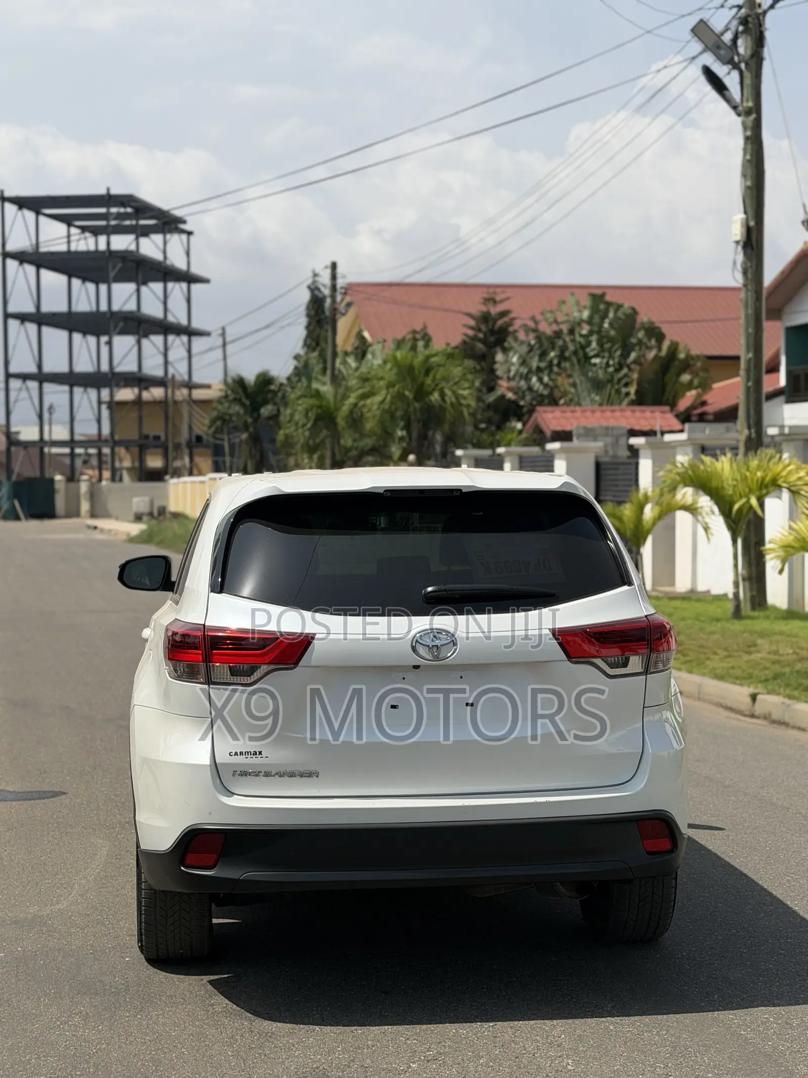 Toyota Highlander LE 2019 White