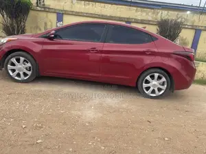 Hyundai Elantra 2013