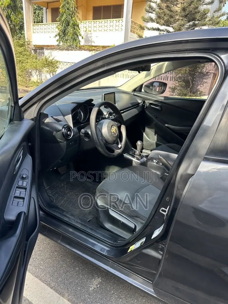 Toyota Yaris iA 1.5 FWD 2017 Gray