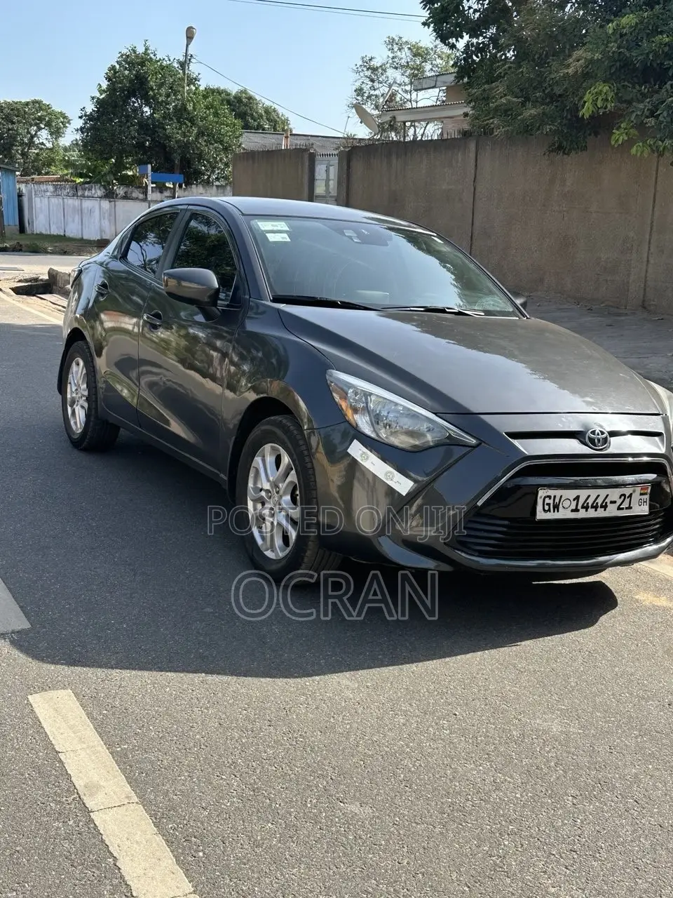 Toyota Yaris iA 1.5 FWD 2017 Gray