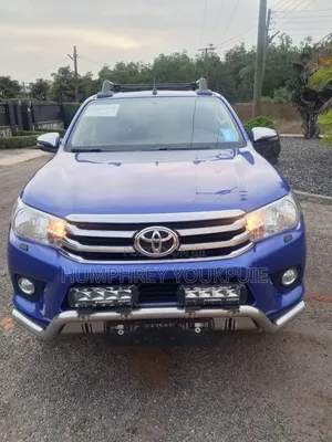 Toyota Hilux 2018 Blue