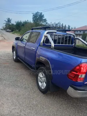 Toyota Hilux 2018 Blue