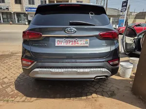 Hyundai Santa Fe 2019 Gray