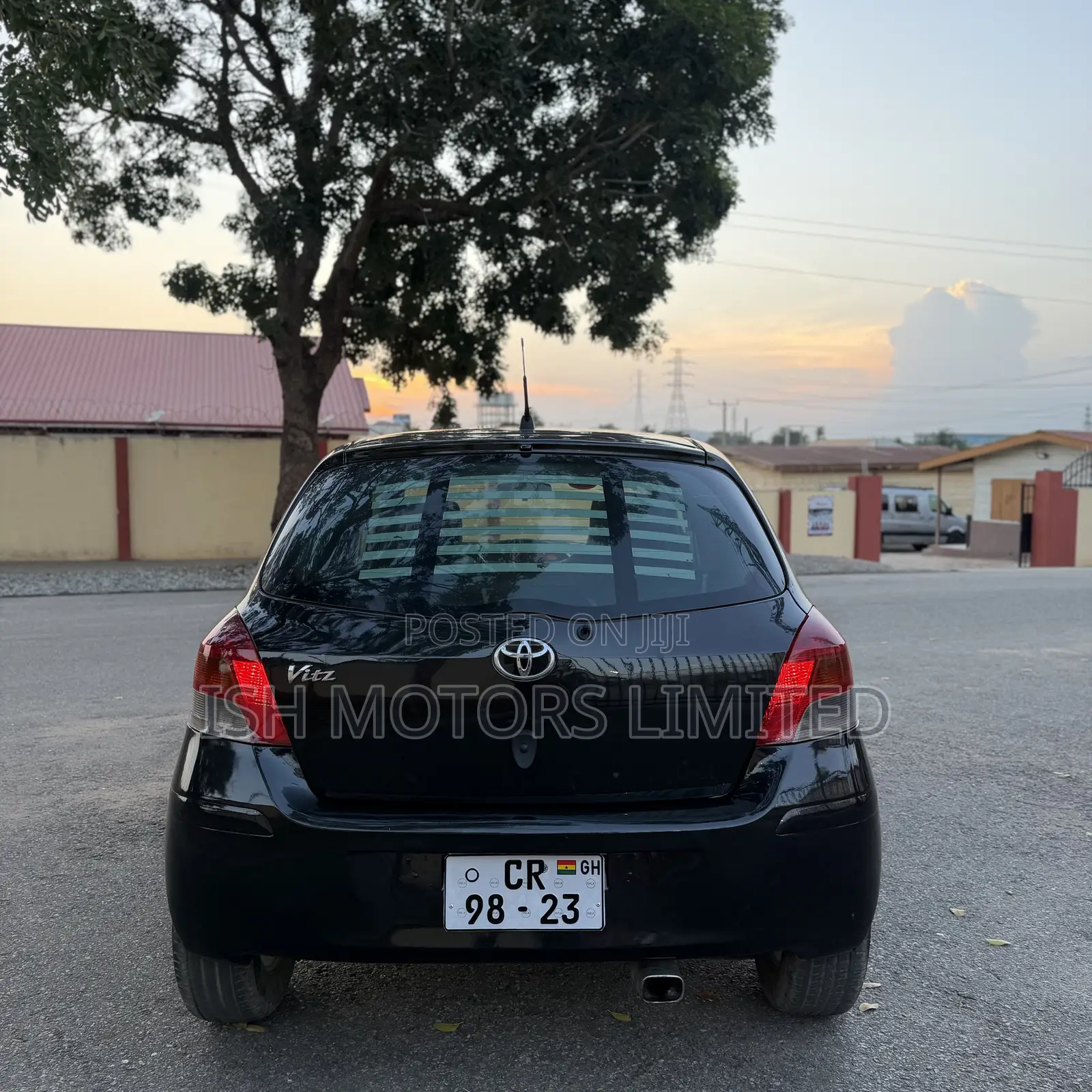 Toyota Vitz 1.3 AWD 5dr 2010 Black