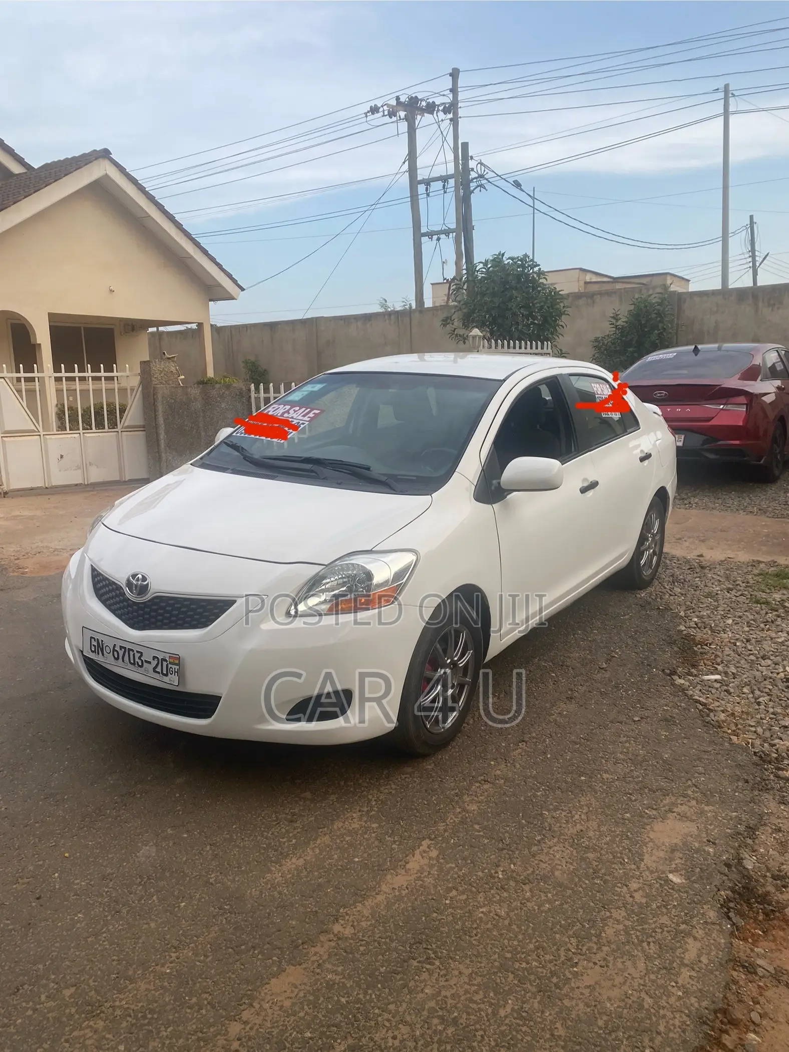 Toyota Yaris 2010 White
