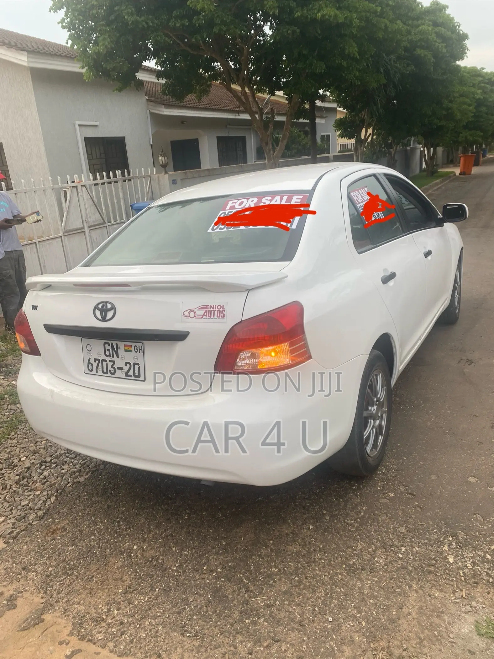 Toyota Yaris 2010 White