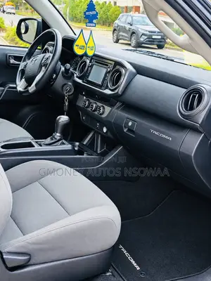 Toyota Tacoma SR5 2018 Black