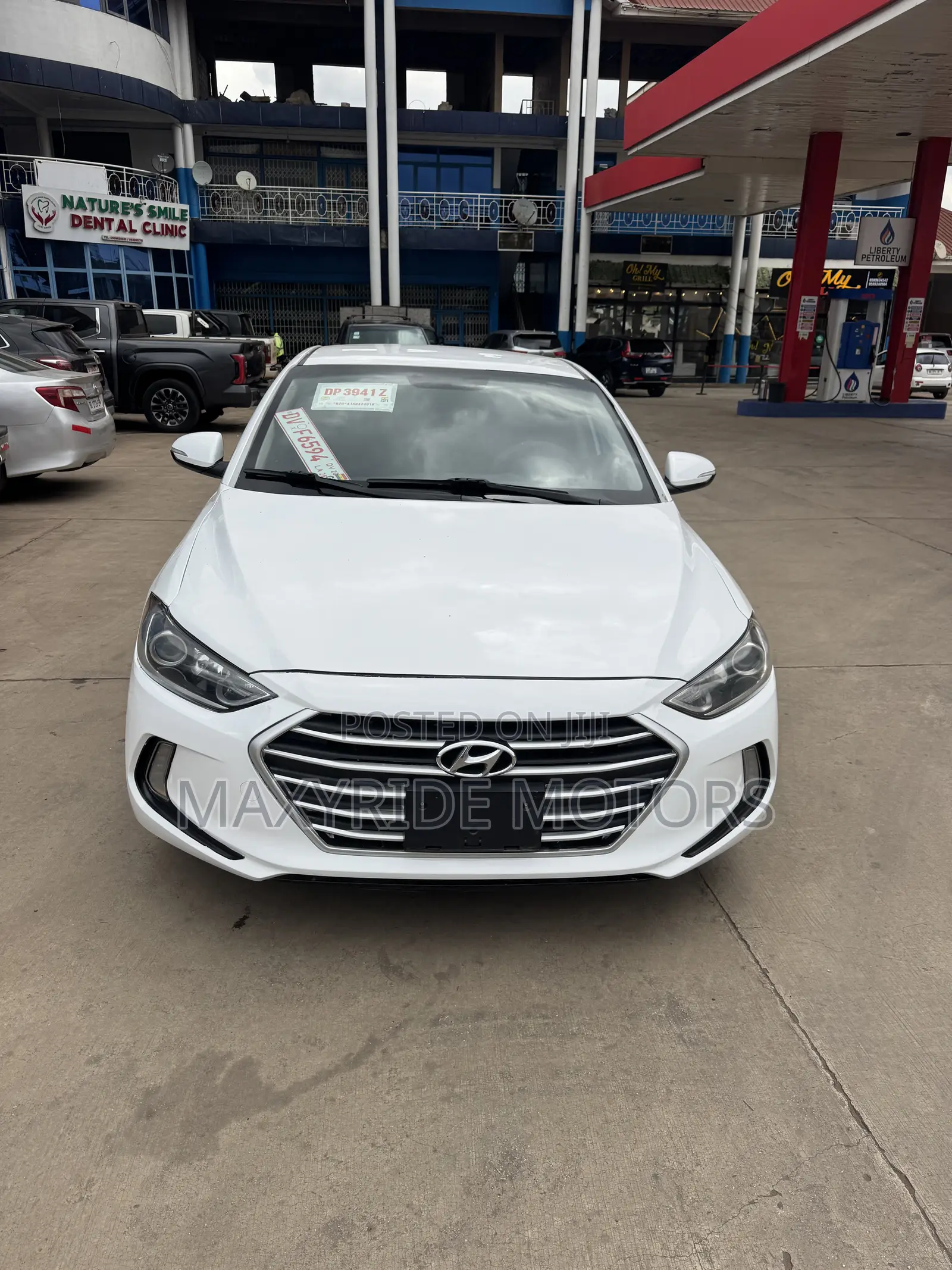 Hyundai Elantra 2017 White