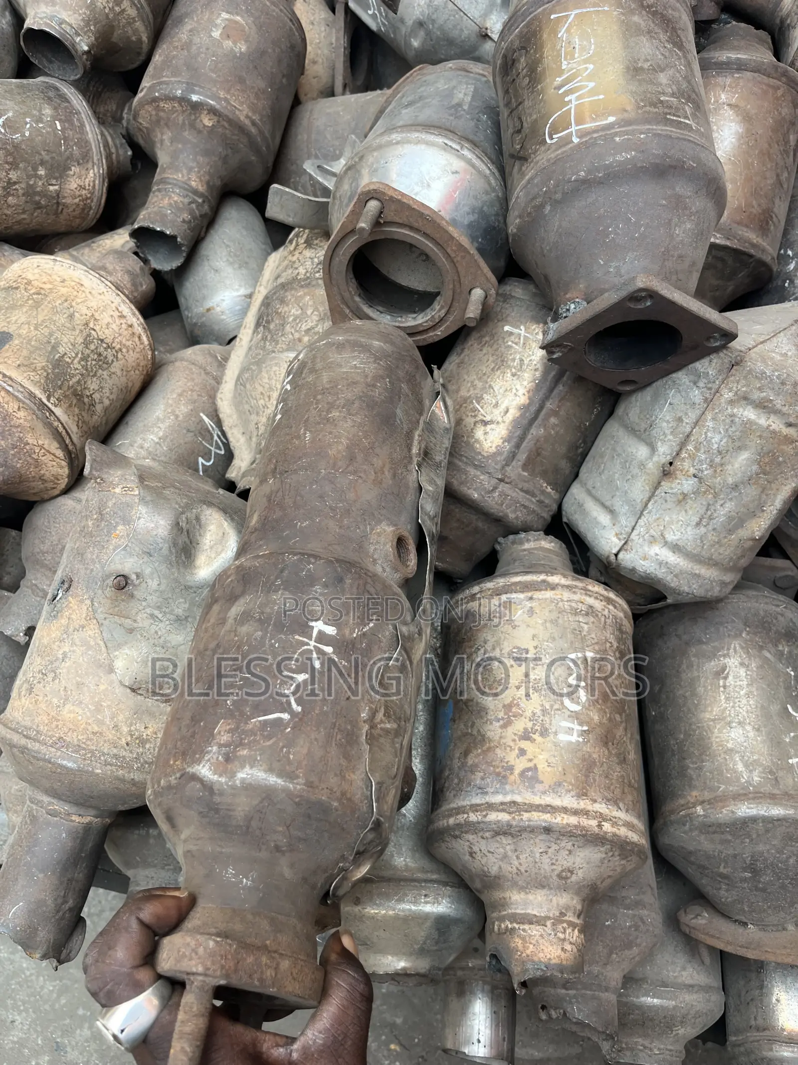 Hyundai Elantra Catalytic Converter
