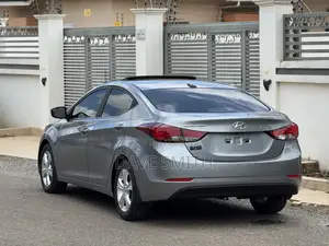 Hyundai Elantra SE Sedan FWD (1.8L 4cyl 6M) 2016 Gray