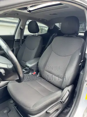 Hyundai Elantra SE Sedan FWD (1.8L 4cyl 6M) 2016 Gray