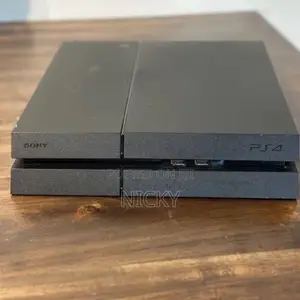 Ps4 Standard With 9 GAMES
