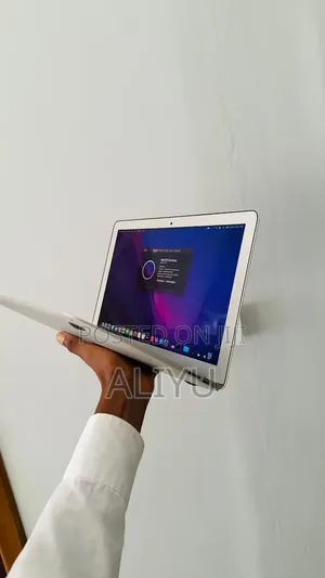 Laptop Apple MacBook Air 4GB Intel Core i5 SSD 256GB