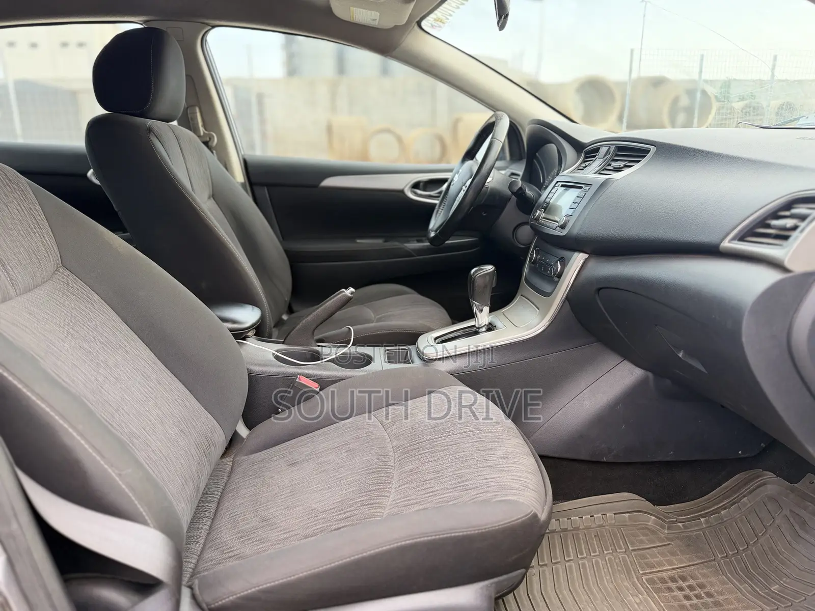Nissan Sentra SV 4dr Sedan (1.8L 4cyl CVT) 2015 Gray