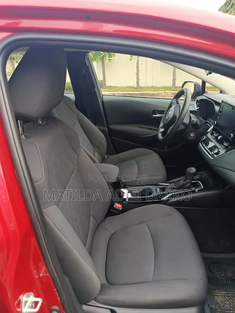 Toyota Corolla LE 2021 Red