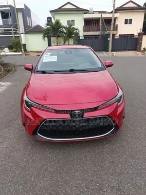 Toyota Corolla LE 2021 Red