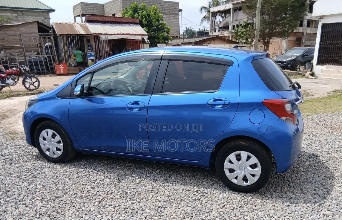 Toyota Vitz 1.3 AWD 3dr 2016 Blue