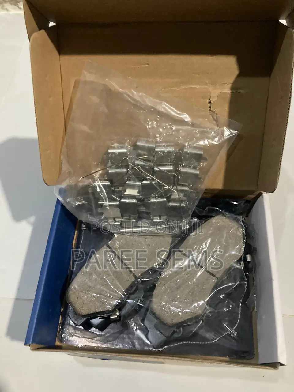 Detroit Axle - Front Brake Pads for Honda Accord, Civic