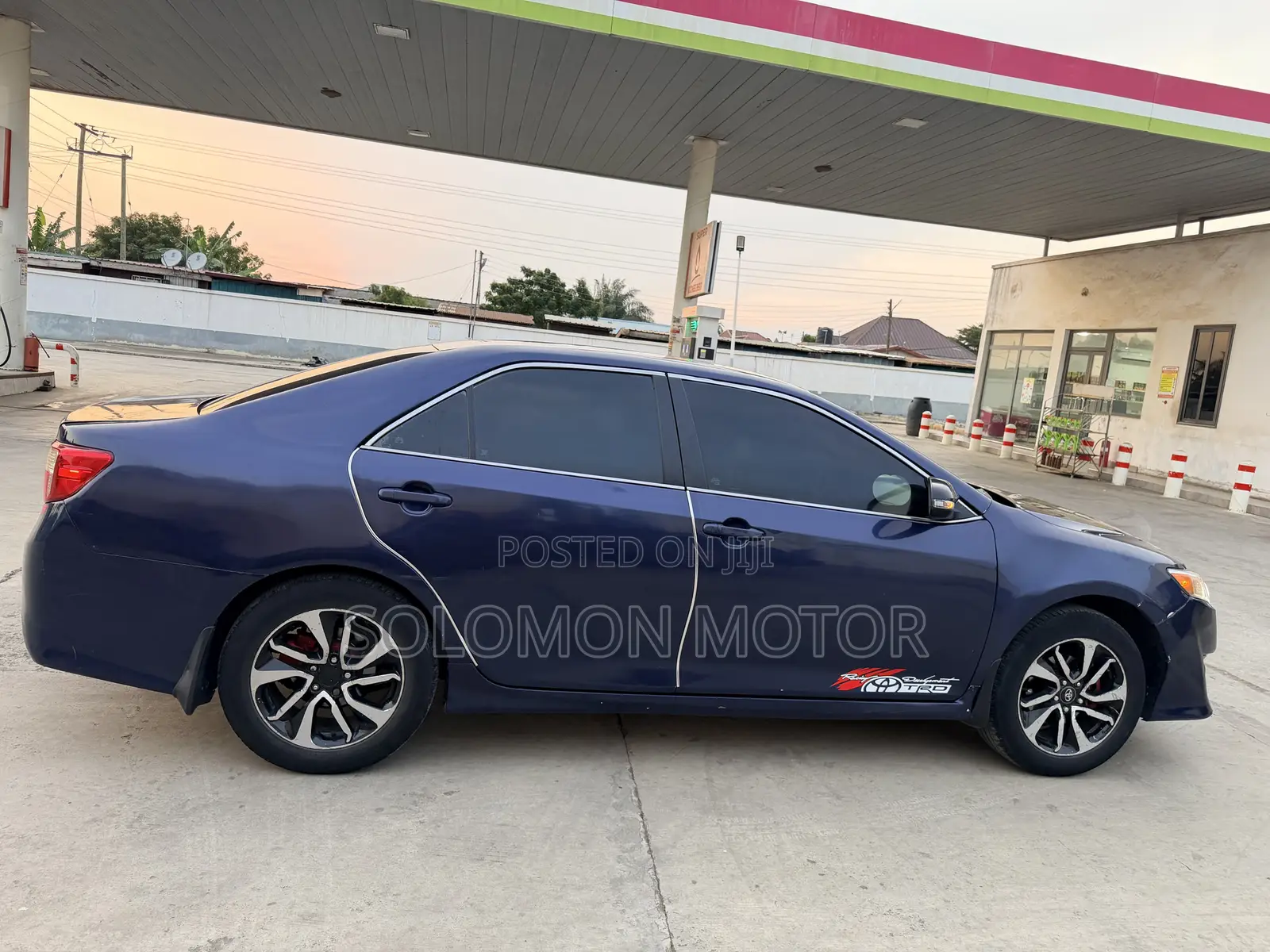 Toyota Camry 2014 Blue