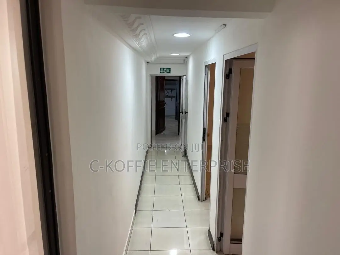 Furnished 8bdrm Mansion in Dzorwulu for rent