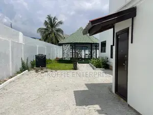 Furnished 8bdrm Mansion in Dzorwulu for rent