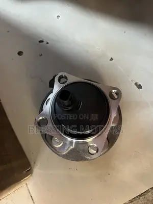 Toyota Corolla Back Hub