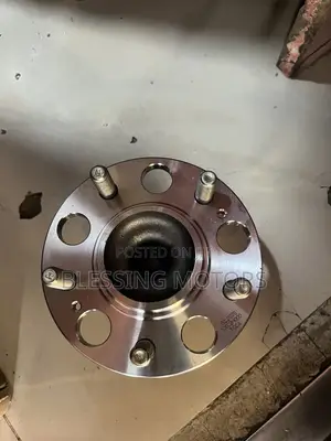 Toyota Corolla Back Hub