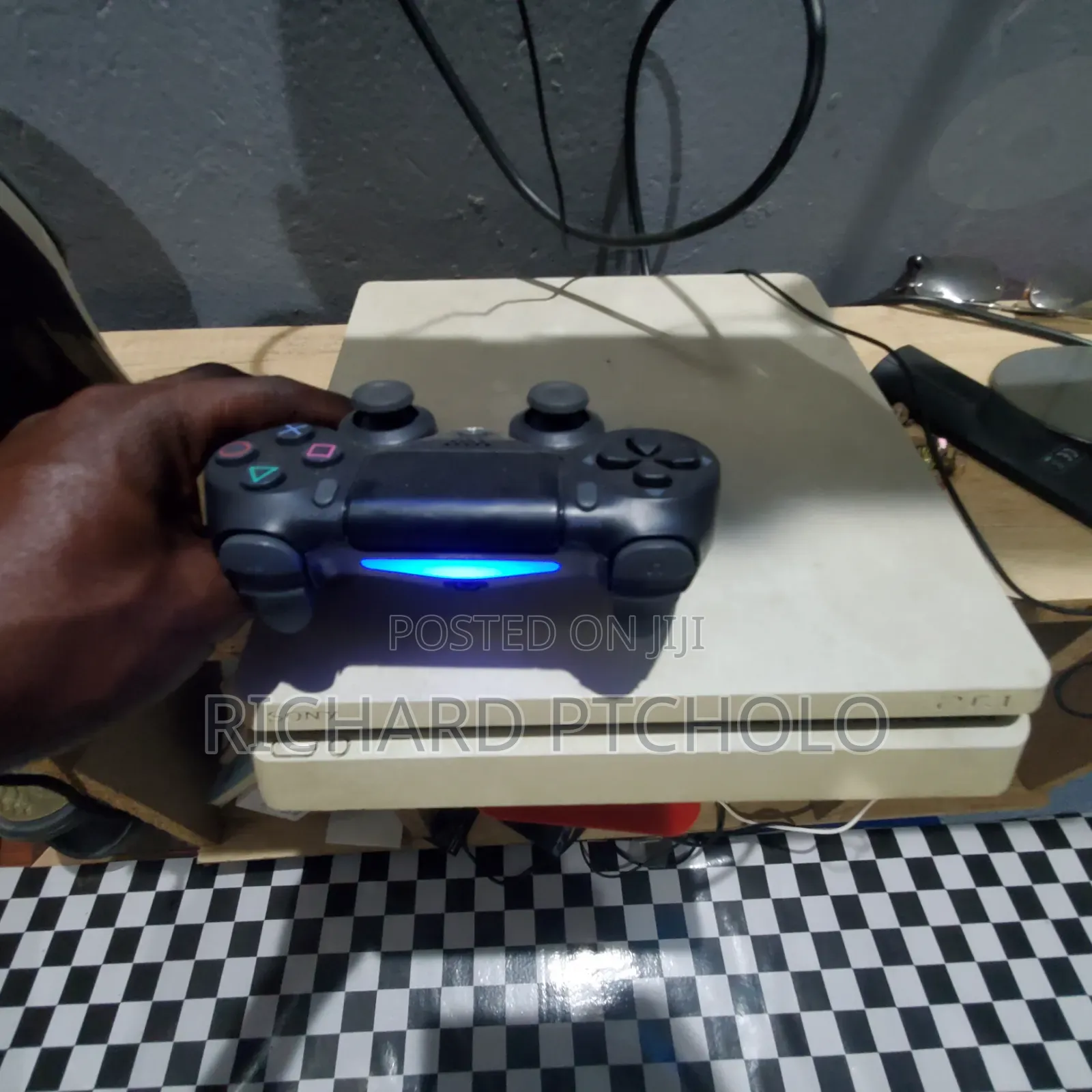 Ps4 for Sale Market Prices 2.5k, 2.7k , 3k Whatapp