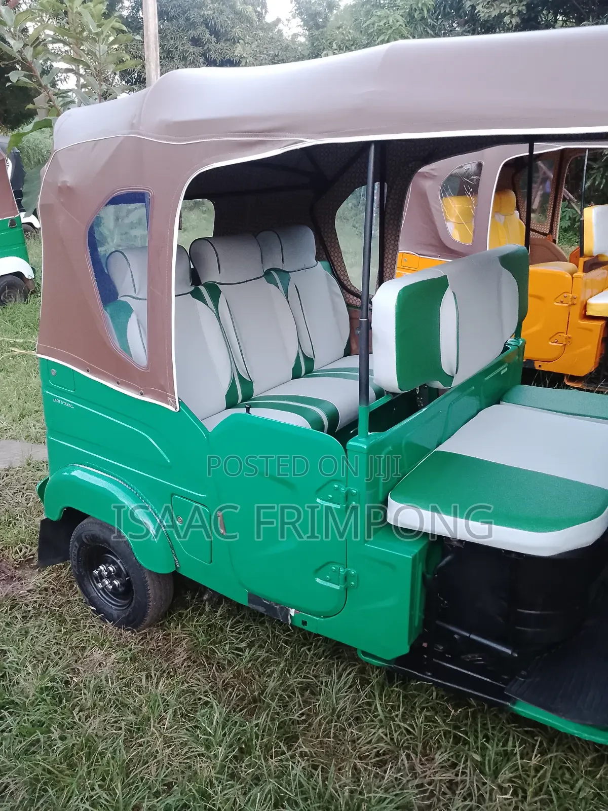 Bajaj RE 2025 Green