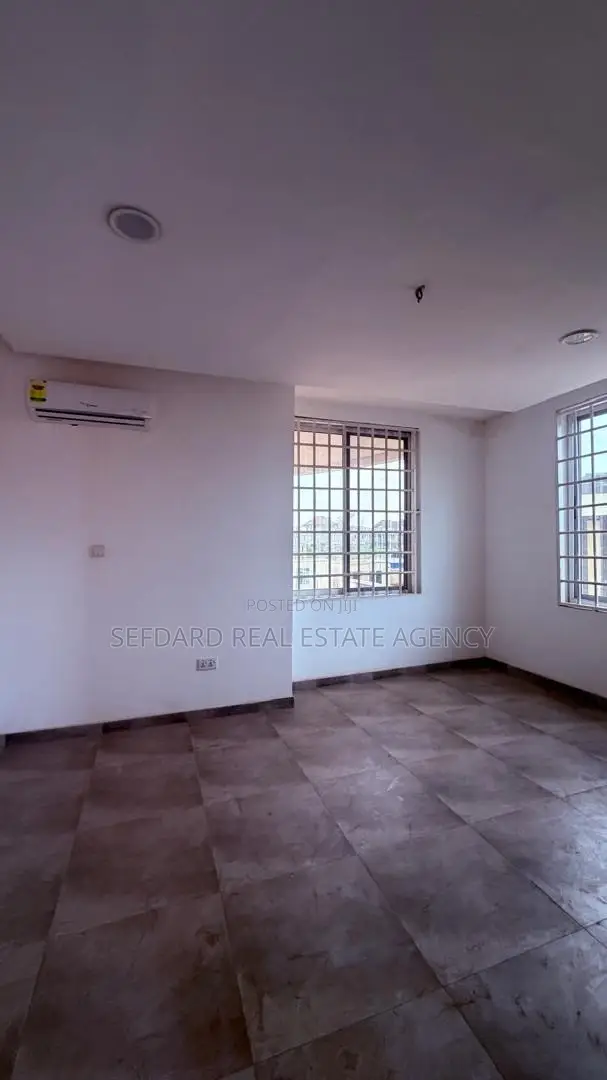 4bdrm House in Sefdard Properties, Pokuase for rent