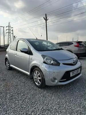 Toyota Aygo 1.0 5-Door 2012