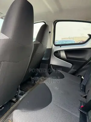 Toyota Aygo 1.0 5-Door 2012