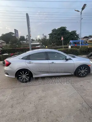 Honda Civic LX Sedan 2018 Silver