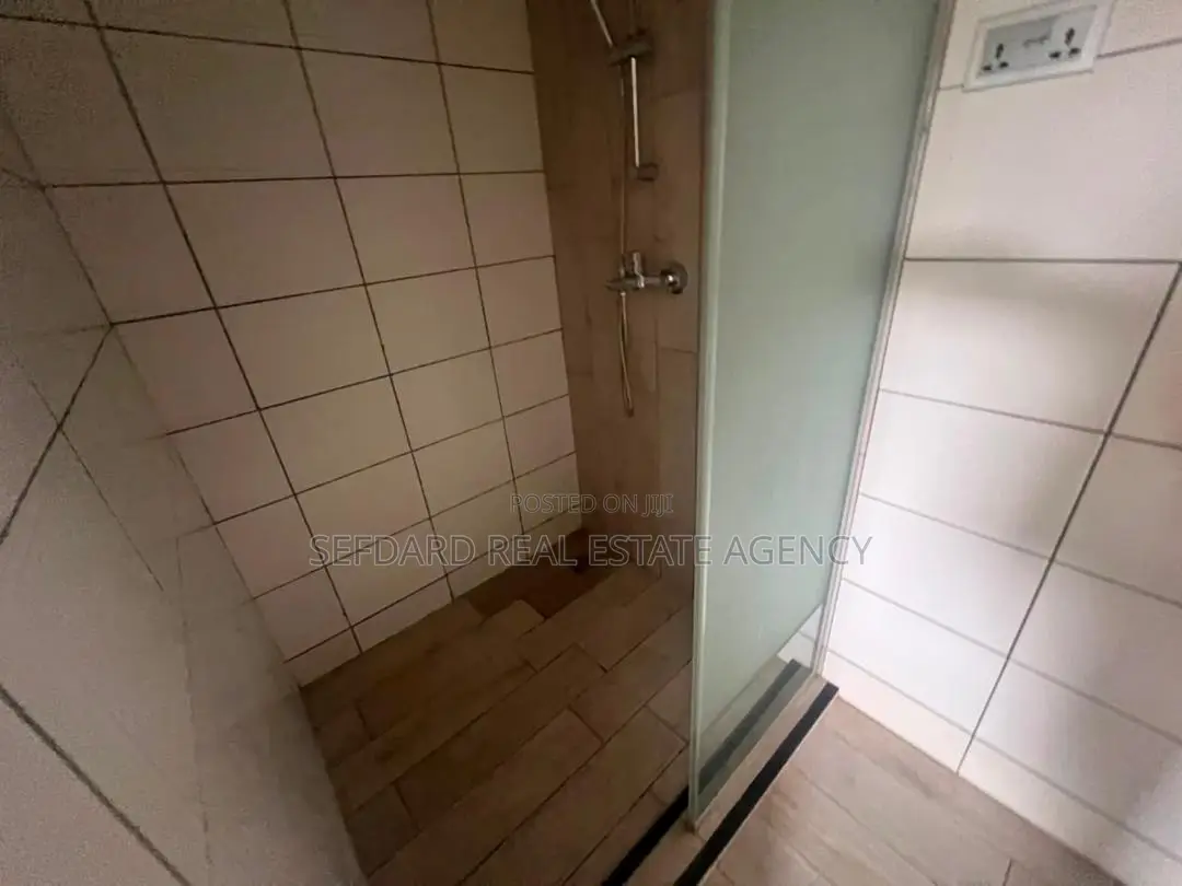 2bdrm Townhouse / Terrace in Sefdard Properties, Tseaddo for rent