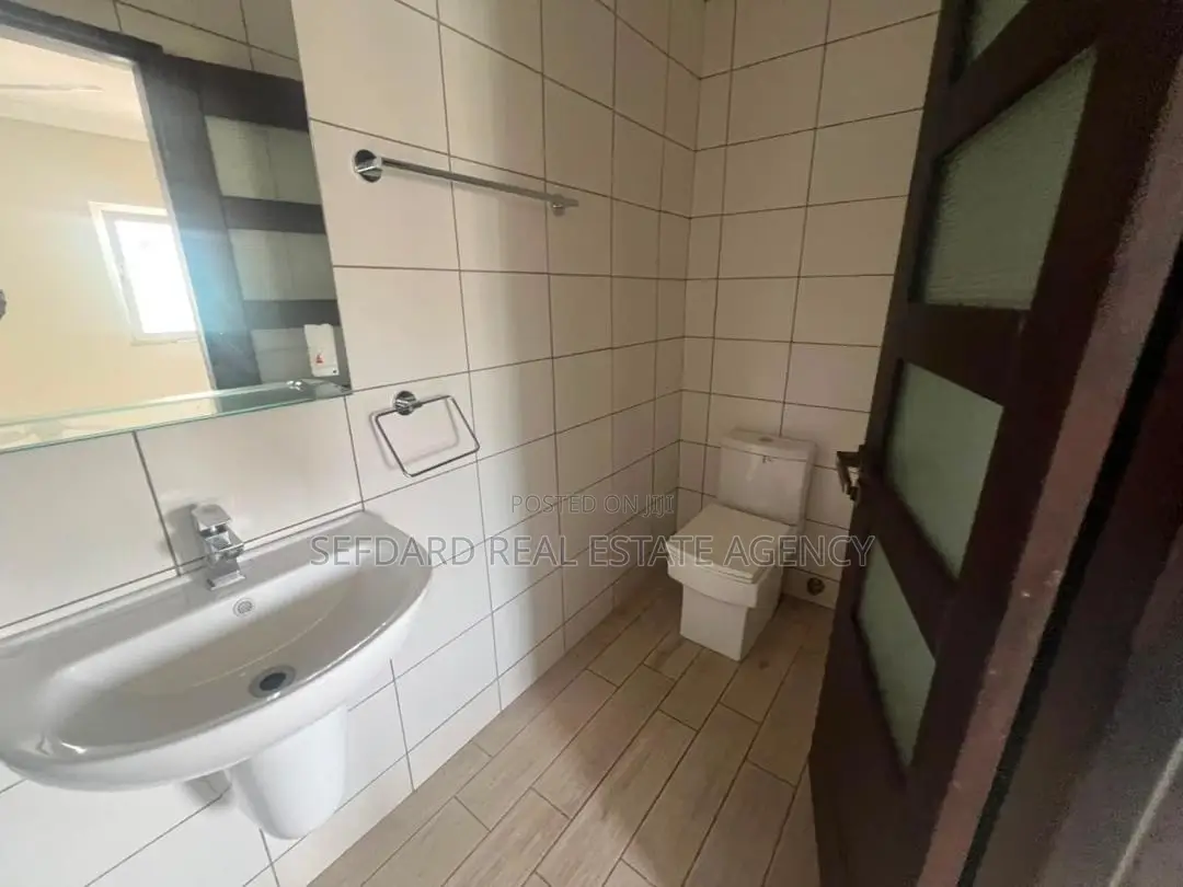 2bdrm Townhouse / Terrace in Sefdard Properties, Tseaddo for rent