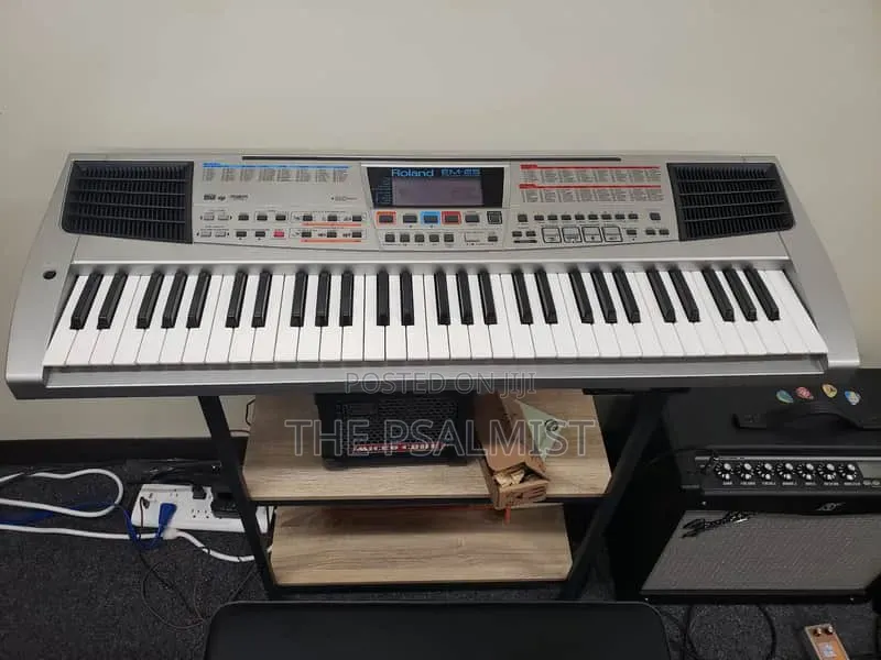 Roland EM25 Creative Keyboard