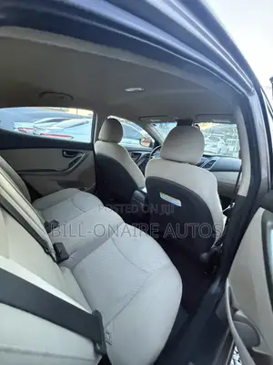 Hyundai Elantra SE 4dr Sedan (1.8L 4cyl 6A) 2014 Gray