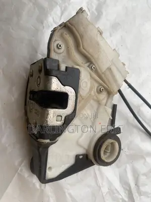 2014 to 2019 Toyota Corolla Door Lock