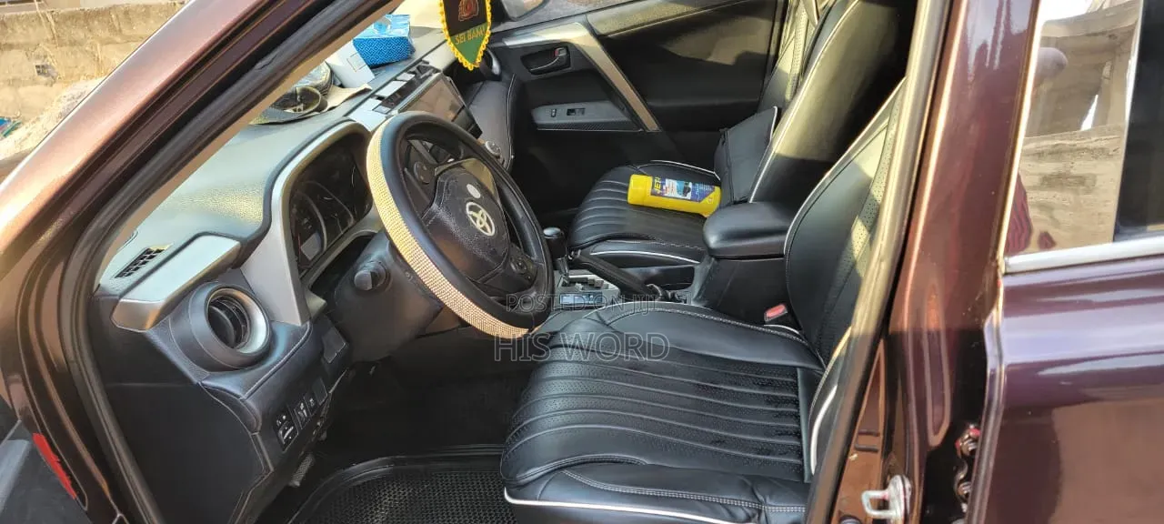 Toyota RAV4 2014 Orange