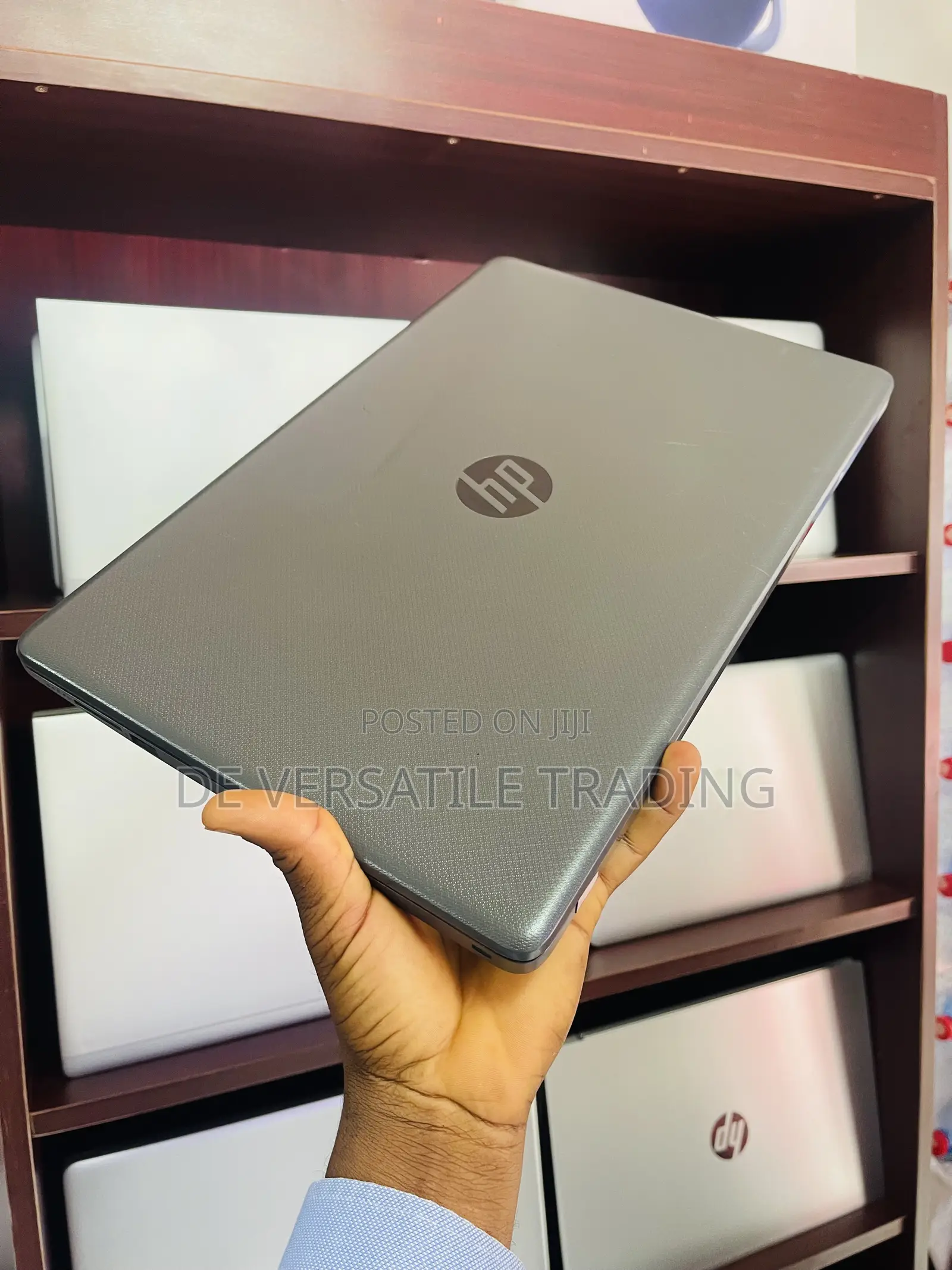 Laptop HP 15 8GB AMD Ryzen 5 HDD+SSD 256GB