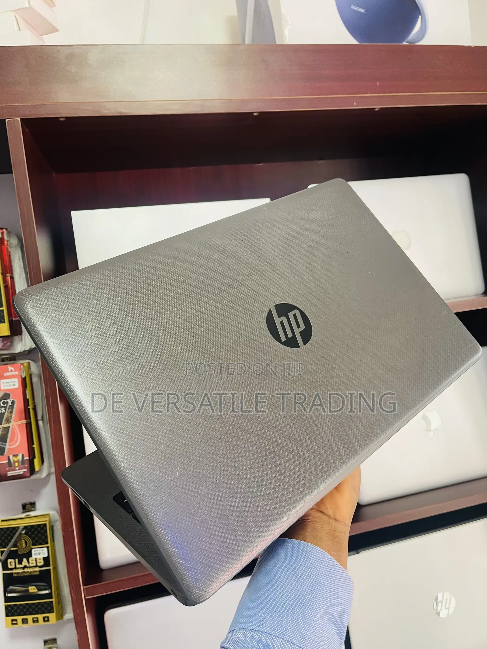 Laptop HP 15 8GB AMD Ryzen 5 HDD+SSD 256GB