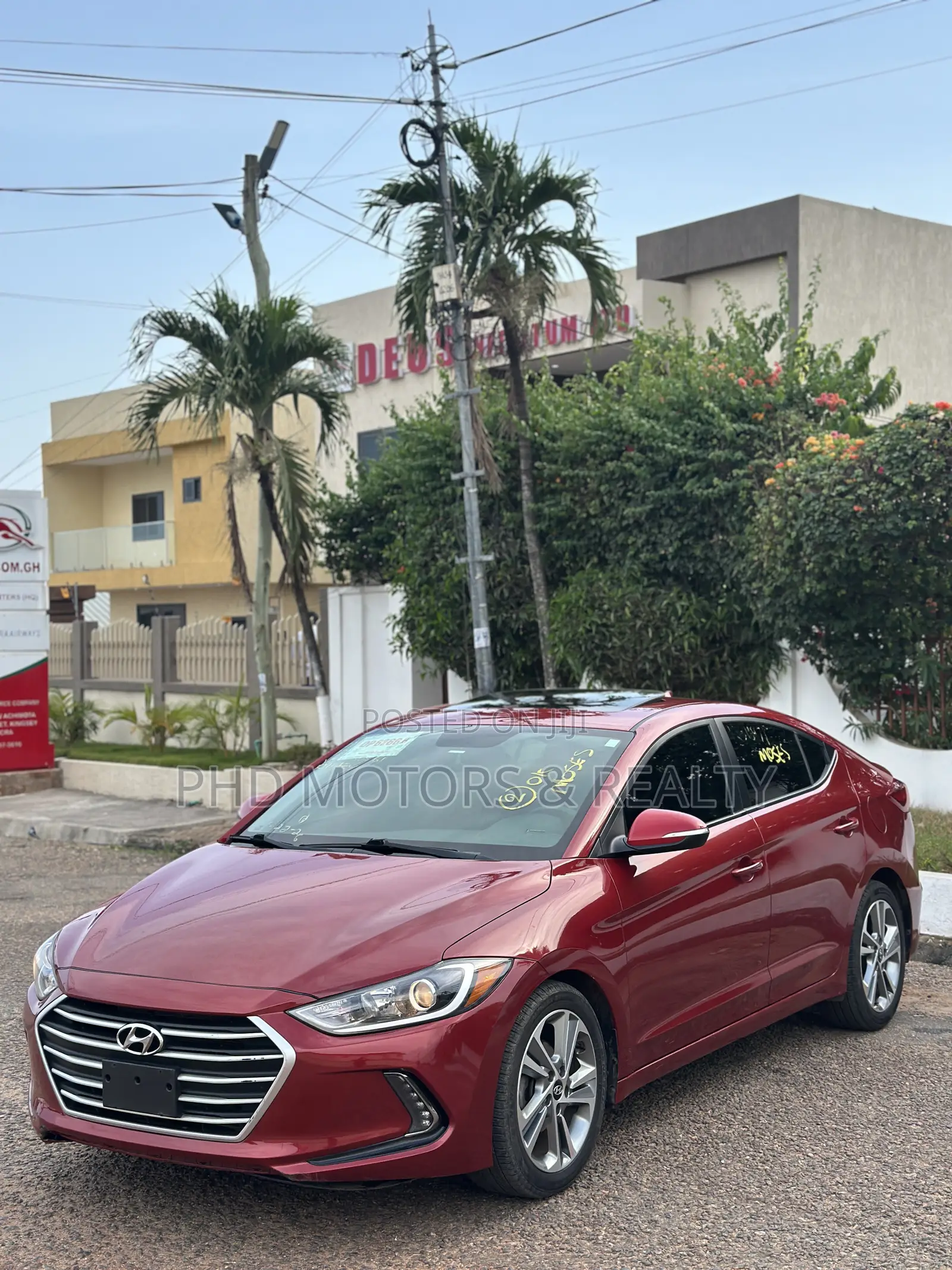 Hyundai Elantra Value Edition Sedan FWD (2.0L 4cyl 6A) 2017 Red