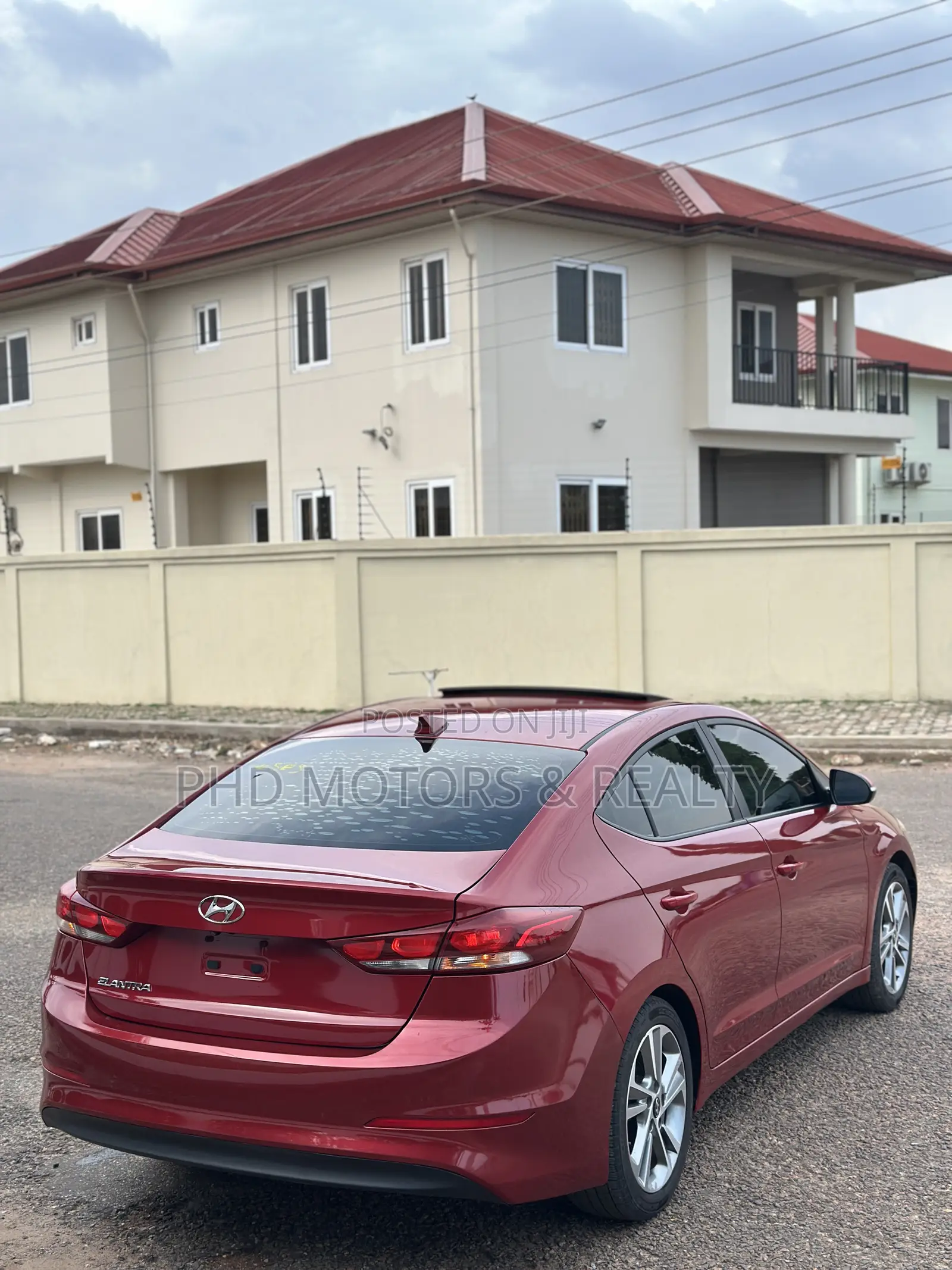 Hyundai Elantra Value Edition Sedan FWD (2.0L 4cyl 6A) 2017 Red
