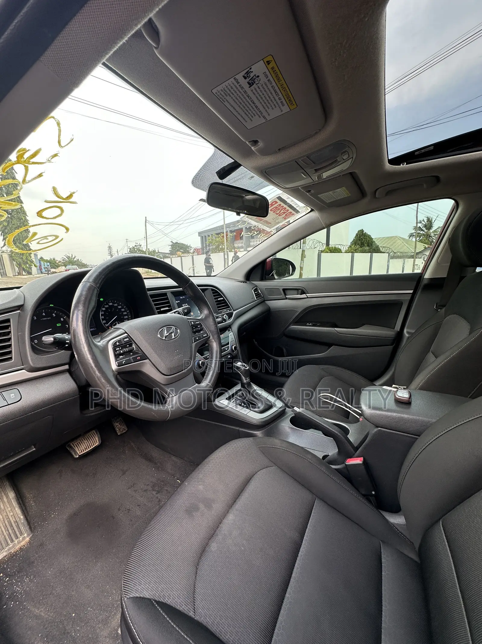 Hyundai Elantra Value Edition Sedan FWD (2.0L 4cyl 6A) 2017 Red