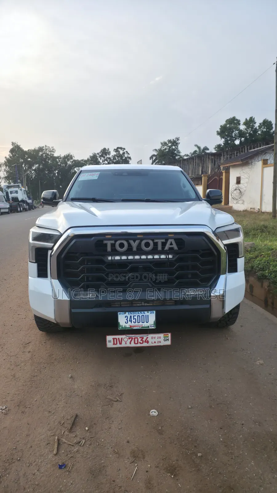 Toyota Tundra Platinum CrewMax 5.5' Bed 2024 White