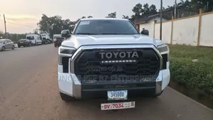Toyota Tundra Platinum CrewMax 5.5' Bed 2024 White